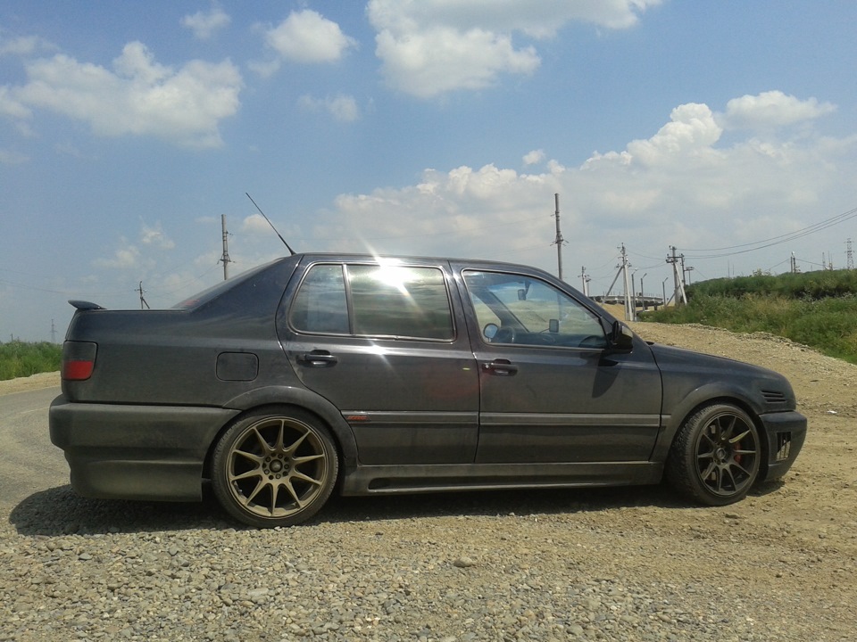 VW Vento vr6 2 8