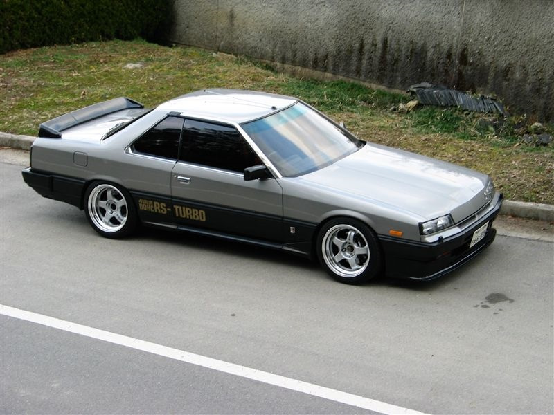 Nissan Skyline r30 седан