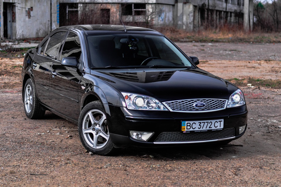 Mondeo 3. Ford Mondeo 2.0 at, 2004.