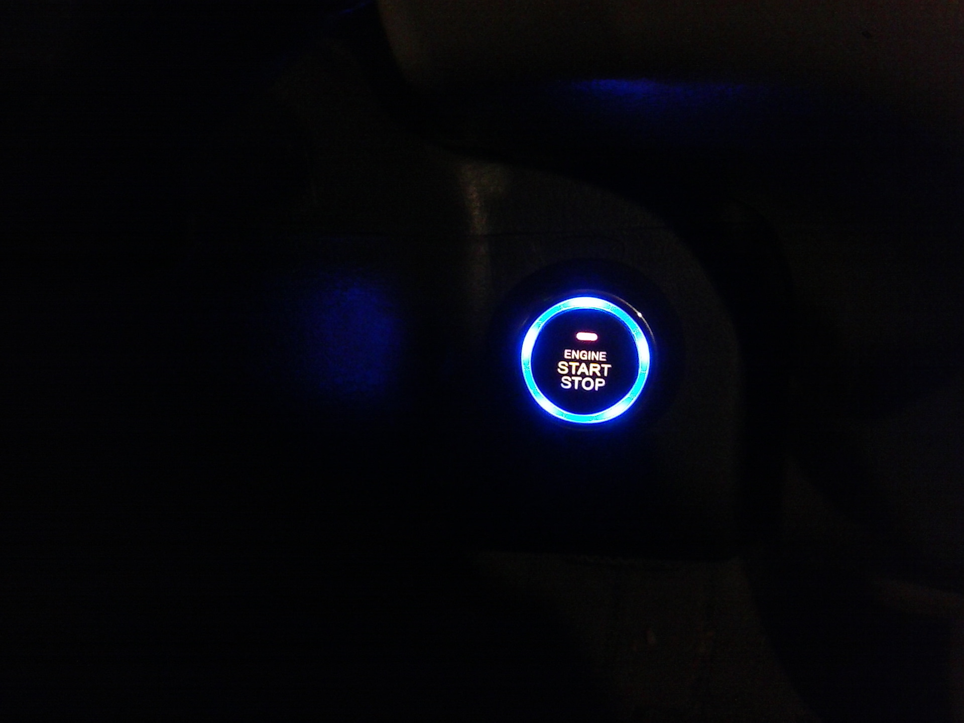 Форд фокус кнопка старт стоп. Кнопка старт стоп Санта Фе 2 2010 года. Старт стоп Мондео 4. Хонда CR-V кнопка старт стоп. Кнопка старт стоп фф2.