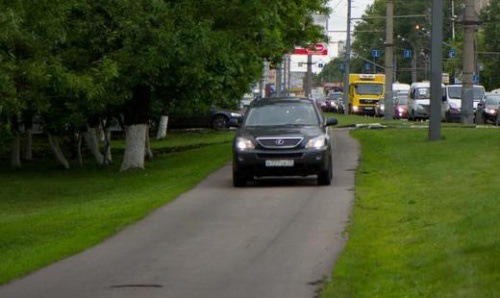 Наконец-то: за езду по тротуарам Госдума предлагает увеличить штраф ...