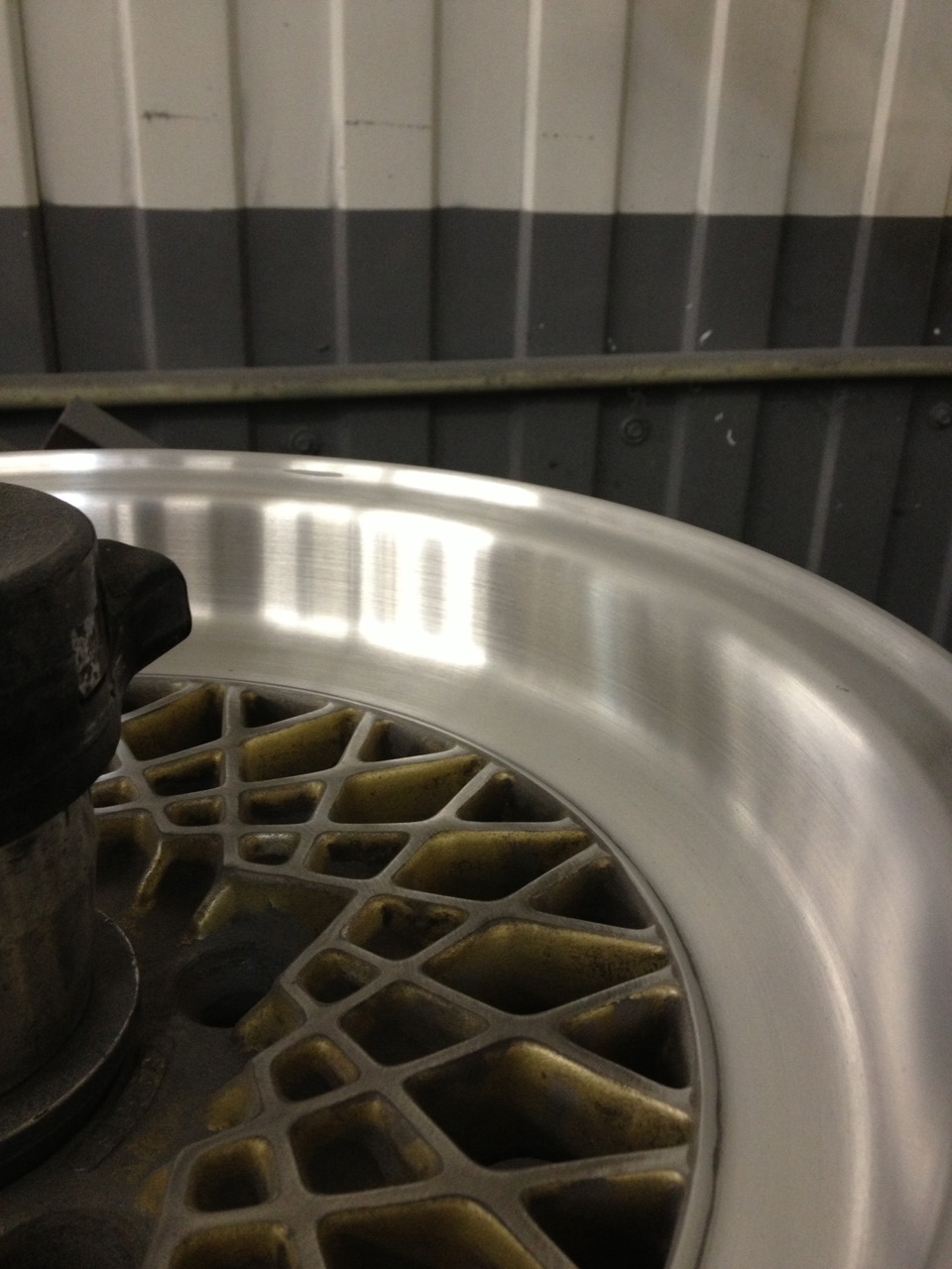 Полировка диска BBS — Volkswagen Golf Mk6, 1,4 л, 2009 года | своими ...