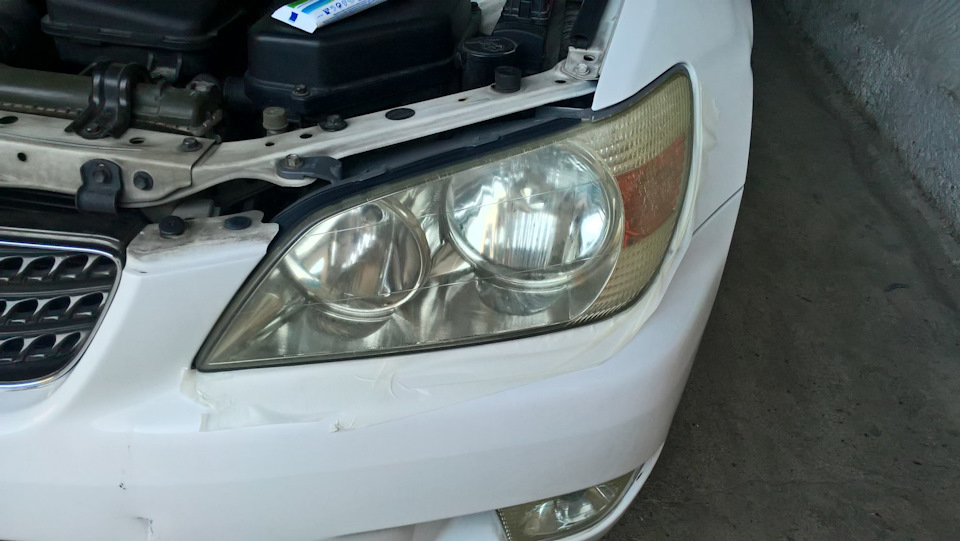 Полировка фар пастой — Toyota Altezza, 2 л, 1999 года | своими руками ...