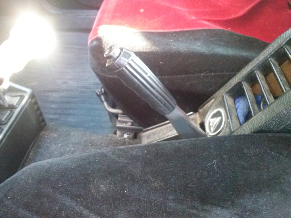 Подтянул ручник — Lada 2107, 1,5 л, 1995 года | своими руками | DRIVE2