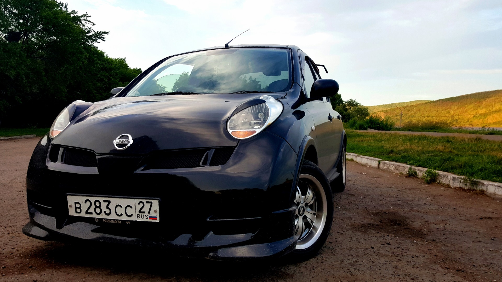 Nissan March 3door Black Widebody