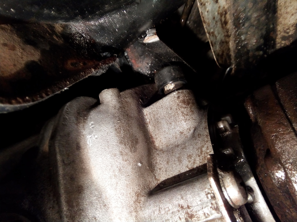 Болеет задний редуктор.Что это? — Volkswagen Passat B3, 1,8 л, 1991 ...