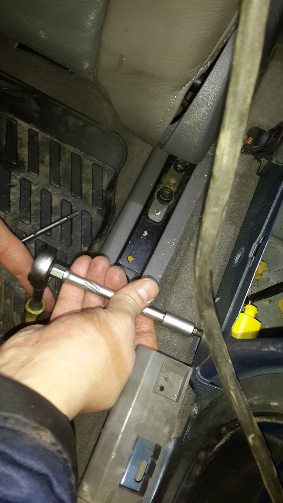 Photo from the logbook Audi A4 (B6)