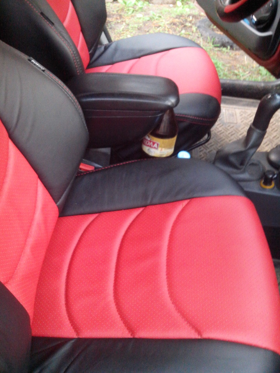 чехлы — Renault Logan (1G), 1,4 л, 2009 года | аксессуары | DRIVE2