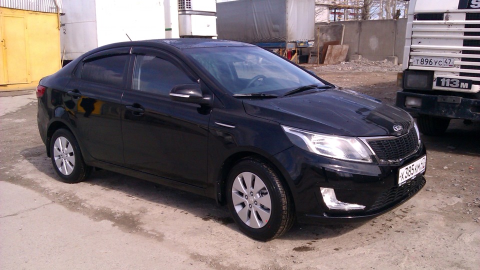 Kia Rio 2012 черная