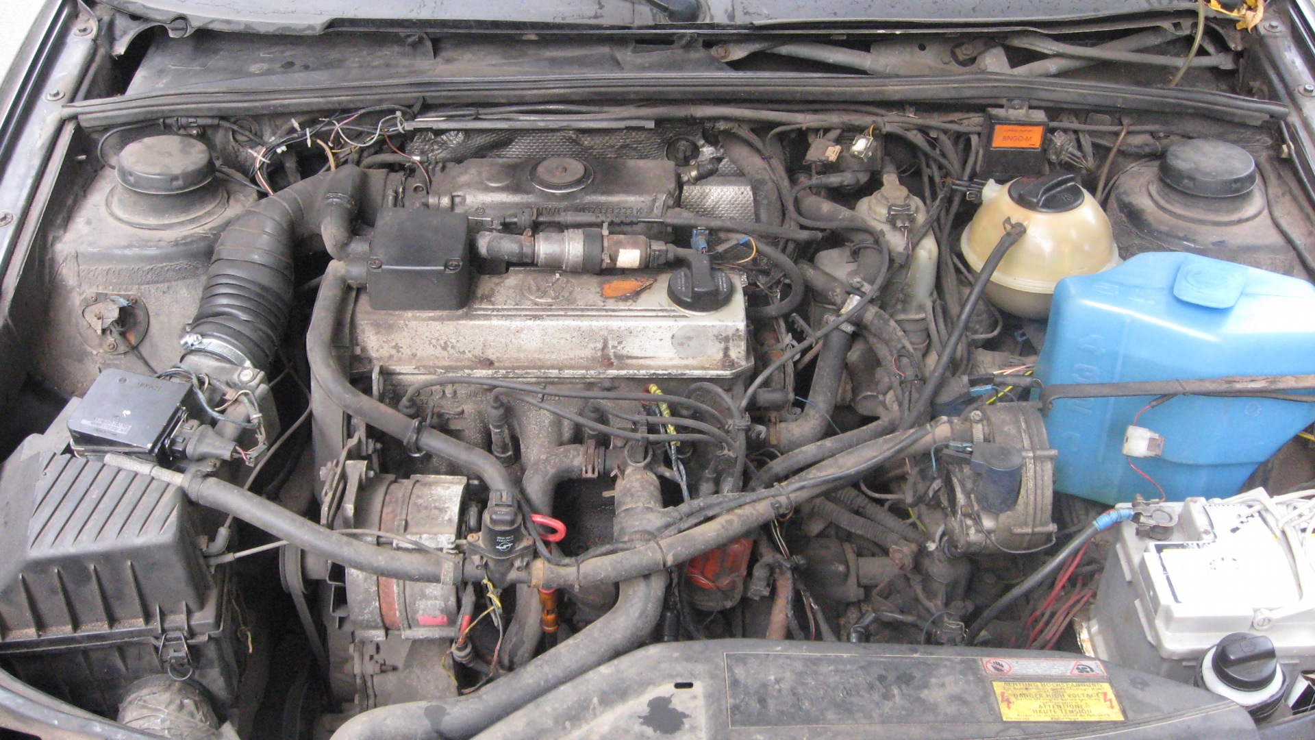 Двигатель volkswagen b3. Passat b3 мотор 2e. Пассат б3 3.2 бензин. Гольф 3 мотор 2e. VW Passat b4 двигатель 2e.