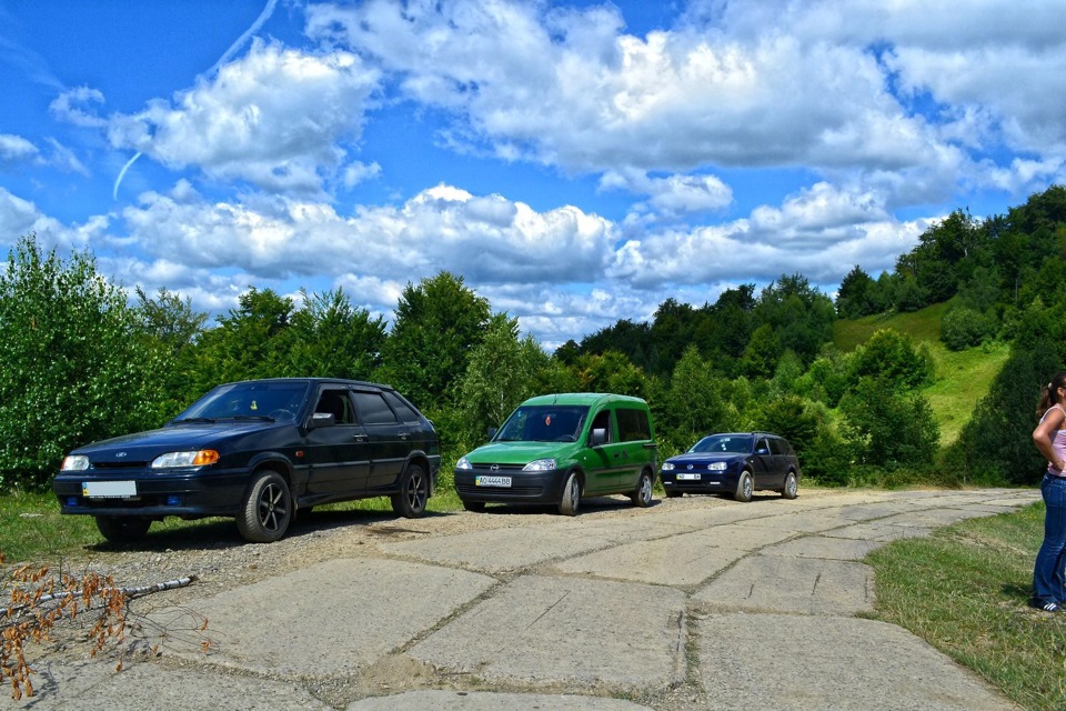 Наш эскорт из трех машин=) — Opel Combo C