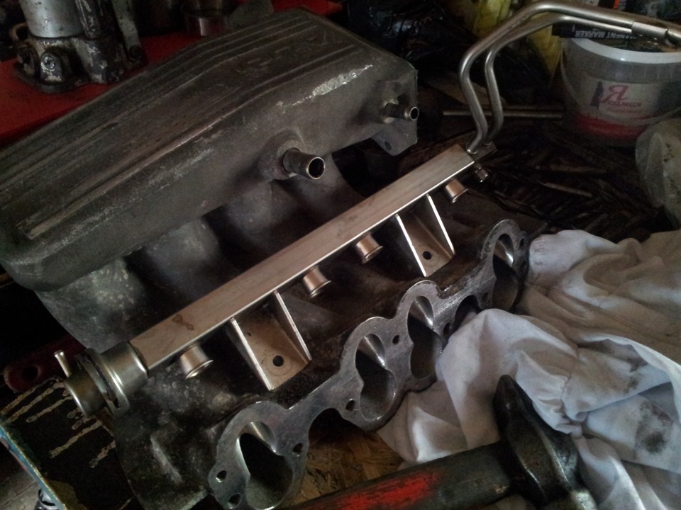 впускной коллектор и рампа от ada — Audi 80 (B4), 2 л, 1993 года ...