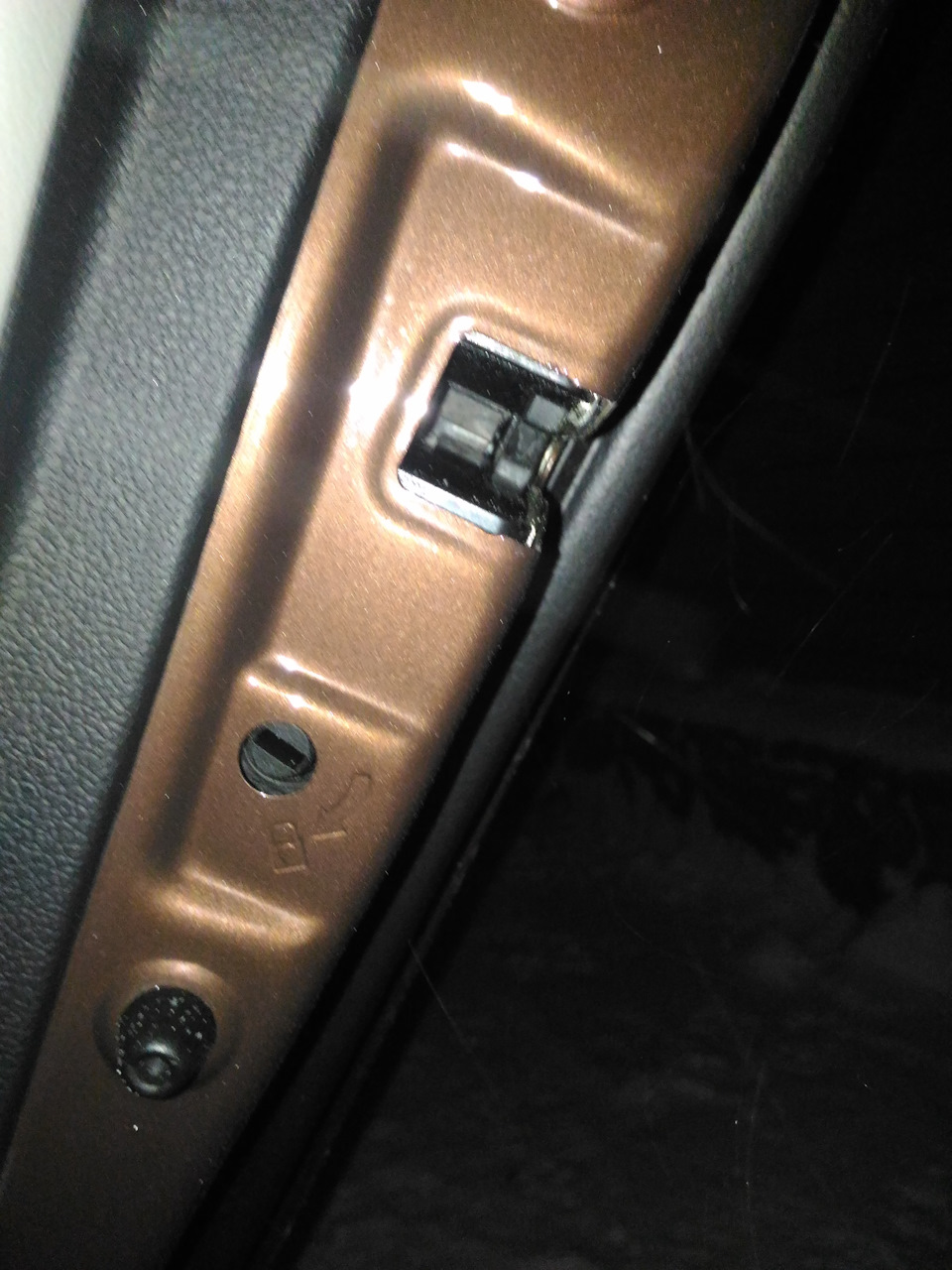Kia sportage 3 плохо закрываются двери