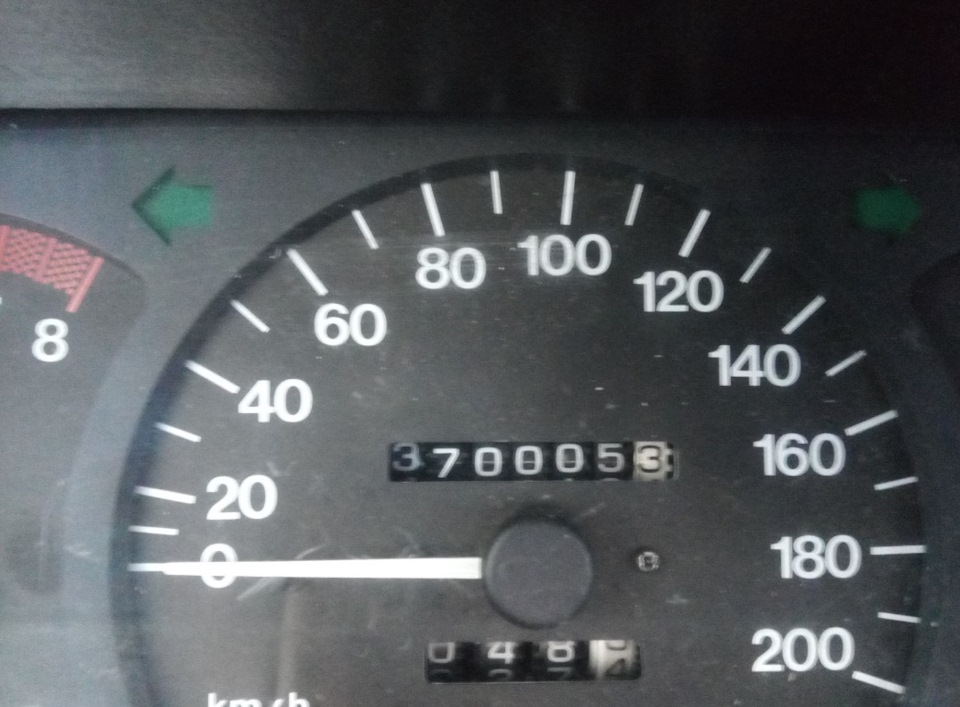 Замена масла с промывкой двигателя — Daewoo Nexia, 1,5 л, 2000 года ...