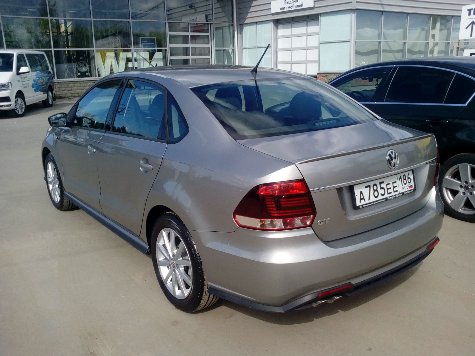 Р‘РµР»С‹Р№ Polo sedan TSI