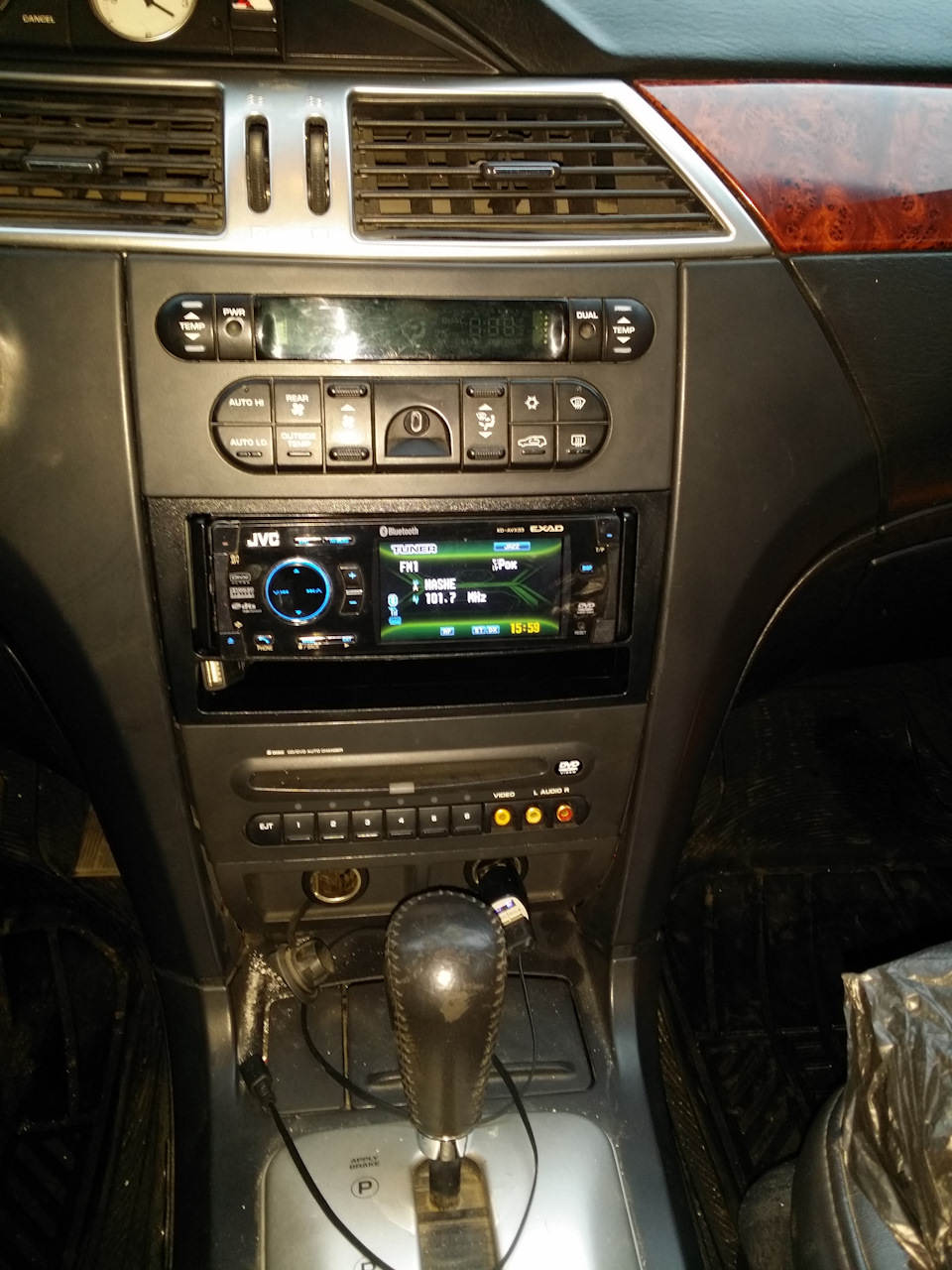 MP3, USB, DVD, AUX, Bluetooth, камера З/Х… Счастье есть! :) — Chrysler  Pacifica (1G), 3,5 л, 2004 года | автозвук | DRIVE2