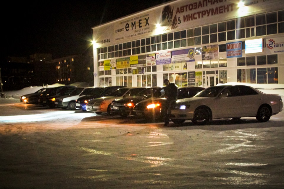 Встреча JDM _Life (Ноябрьск) 28 марта на Мира1. — Toyota Cresta (90), 2 ...