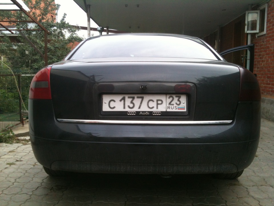 Колхозный тюнинг задних фонарей — Audi A6 (C5), 2,4 л, 1998 года ...