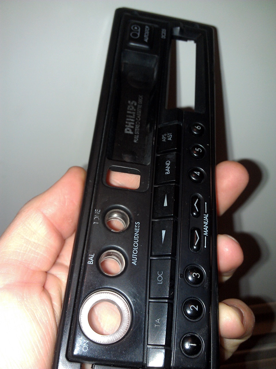 №94 Новая жизнь олдскульного мафона "Philips") — Lada 21063, 1,3 л ...