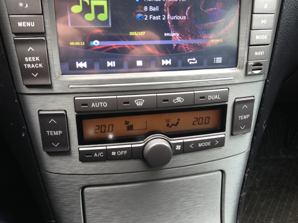 Переклейка пленки на ГУ — Toyota Avensis II, 1,8 л, 2006 года ...