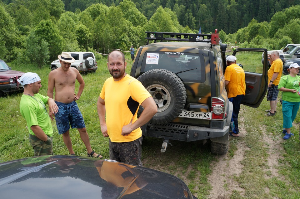 Погода в усть кабырзе. Усть Кабырза КАМАЗ С людьми.