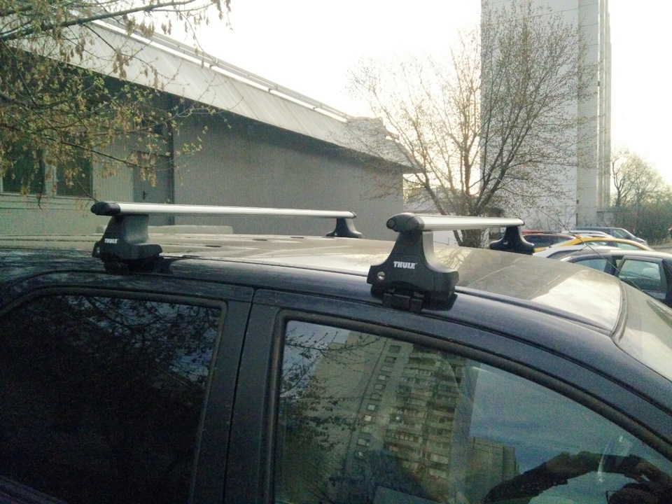 Рейлинги Thule. — Toyota Fortuner (1G), 2,7 л, 2005 года | аксессуары ...
