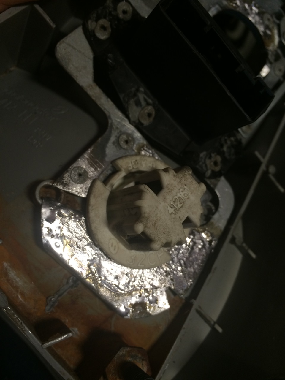 Колхоз или надоело CHECK TAIL LIGHTS, CHECK BRAKE LIGHTS… — BMW X5 (E53