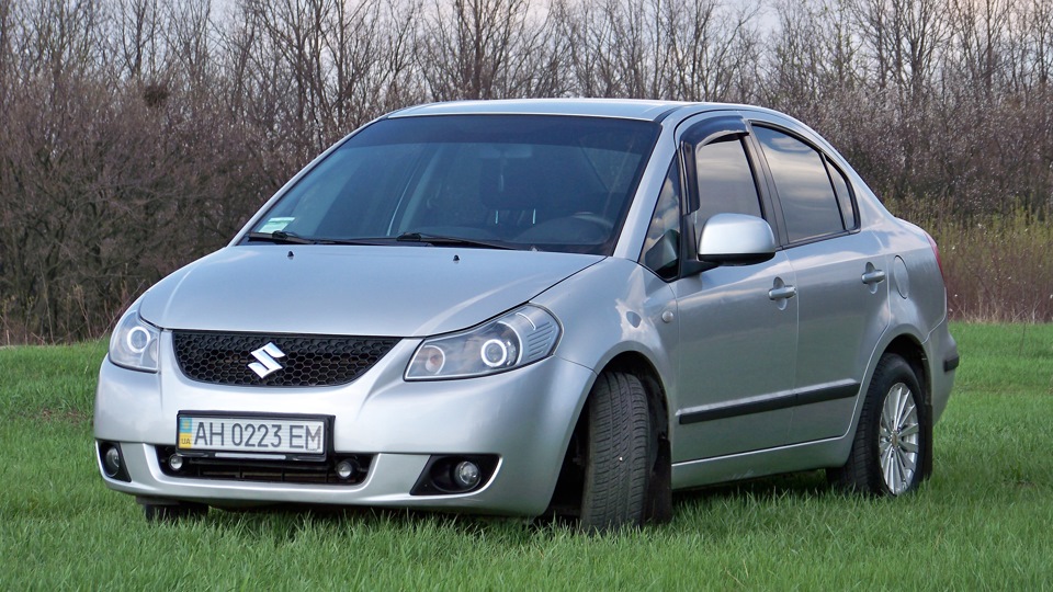 Сузуки с 4 седан. Suzuki sx4 sedan. Suzuki sx4 sedan 2008. Suzuki sx4 седан 2010. Сузуки сх4 седан.