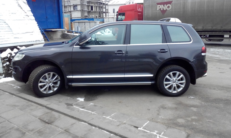 Туареги 18. Диск Volkswagen Touareg r18. Диски Каракум на Туарег r18. Диски Karakum Volkswagen r18. Туарег Karakum 8j18.