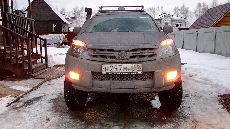 Замена и переделка штатных фар. Видео как снять пластиковую крышку с ...