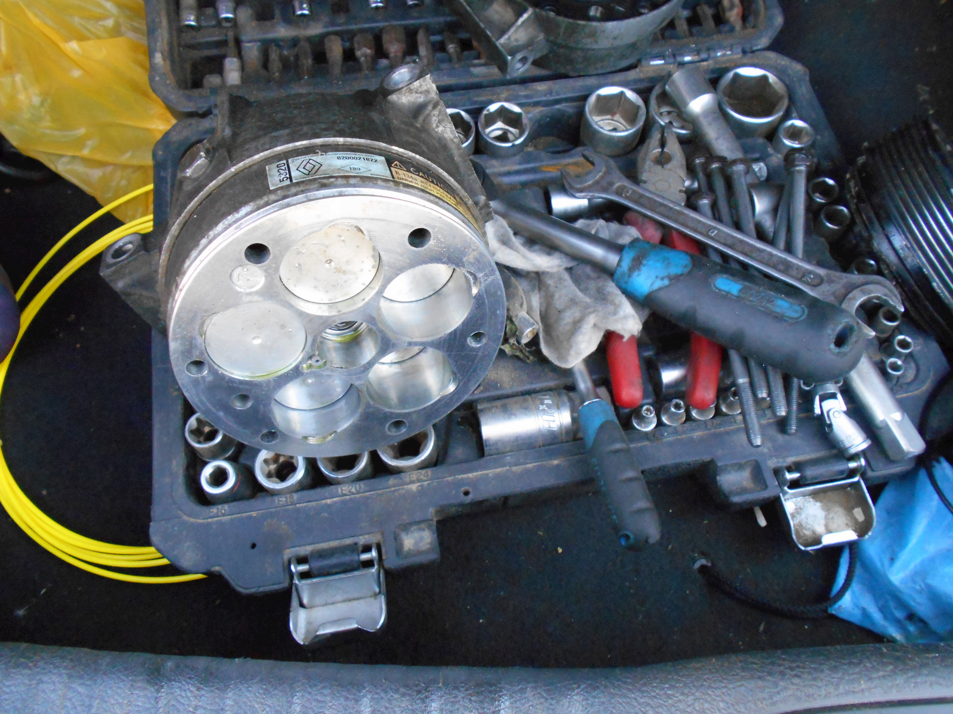 Заправить 650. Заправка картриджа hp 305 цветной. Canon mp280 картридж. Заправить картридж hp 650. Заправка картриджей hp 21.