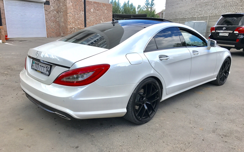 CLS 218