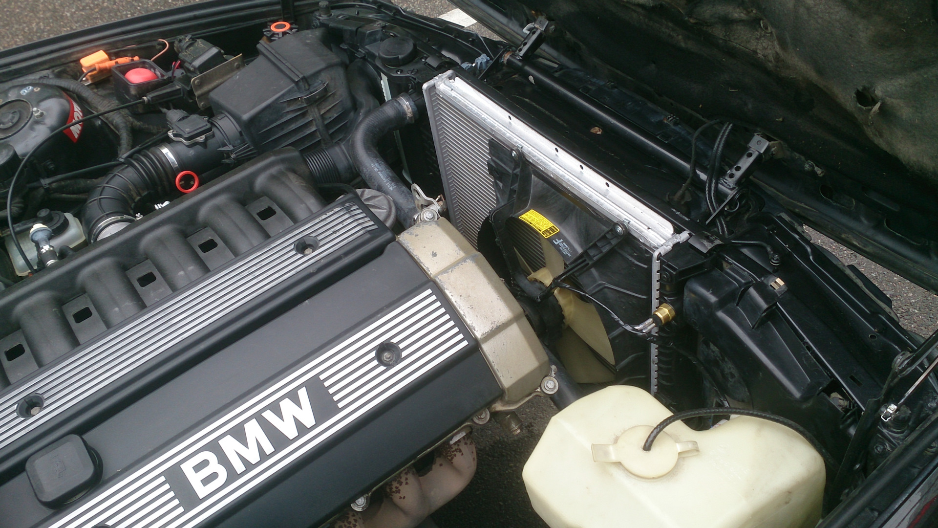 УСТАНОВКА электро вентилятора — BMW 5 series Touring (E34), 2 л, 1992 ...