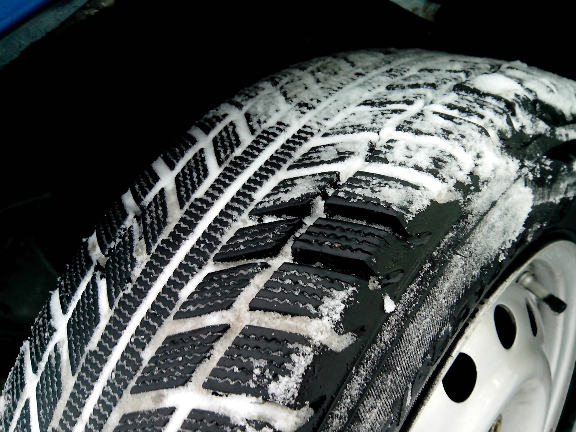 Белшина зимняя. Белшина Artmotion Snow Bel-147. Бел 147 185/65r14. 185/65r14 Белшина Artmotion Snow Bel-147 86т лип.. Зимняя резина Белшина r14 шумность.