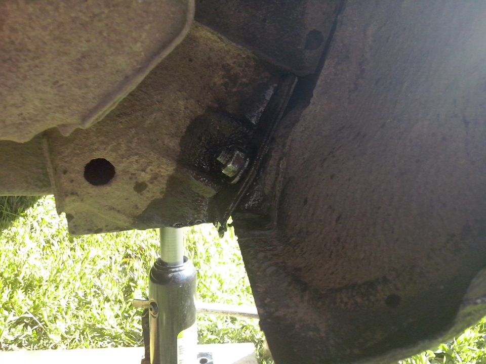 Про крыло и треснувший лонжерон. — ГАЗ 31105, 2,4 л, 2008 года | своими ...