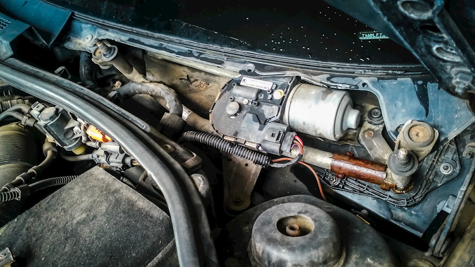 То что скрывается за пластиковой защитой — Skoda Superb Combi (Mk2)