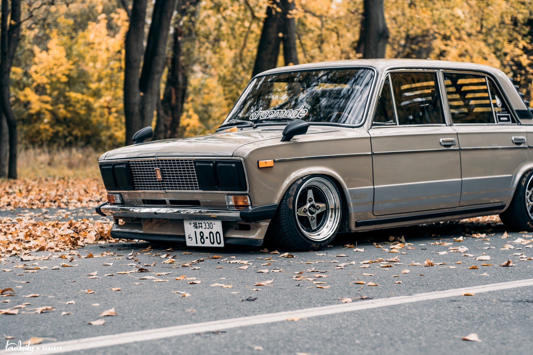 Lada 2105 stance