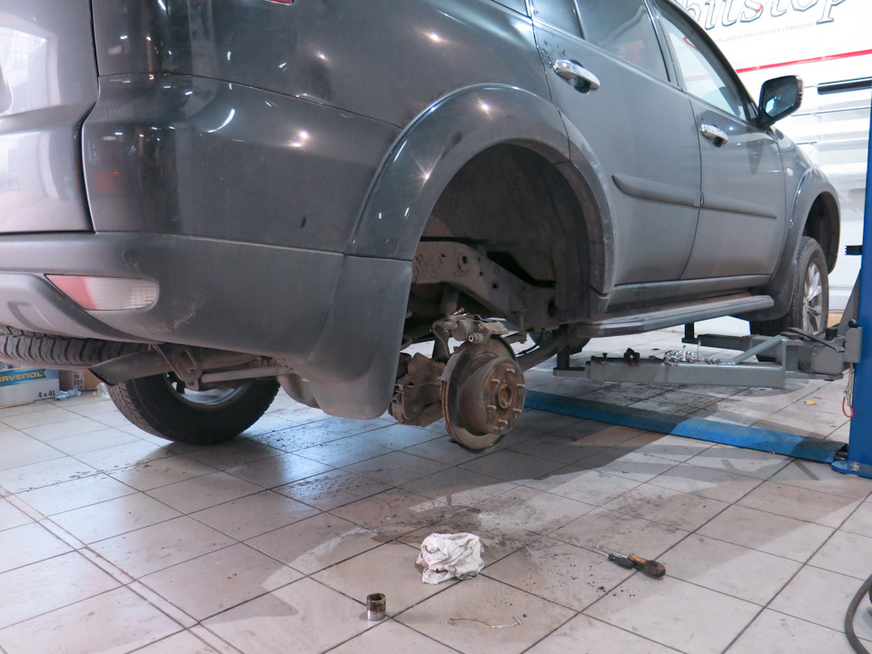 Заклинивший суппорт Mitsubishi Pajero Sport — KraftStyle на DRIVE2