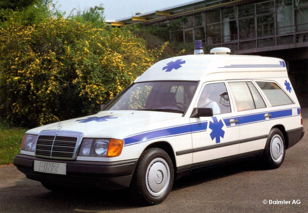 Mercedes Benz w123 Ambulance