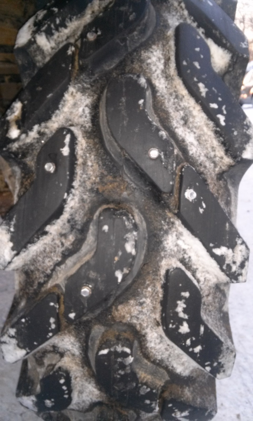 Шиповка резины саморезами — дешево и сердито ч2(с фото) — Toyota ...