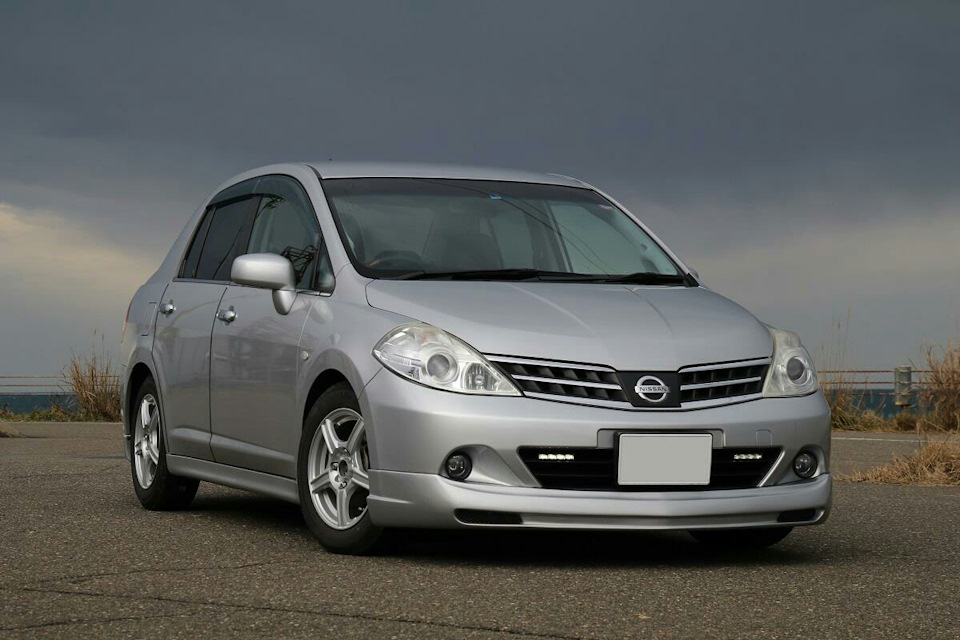 Nissan tiida latio отличие от tiida