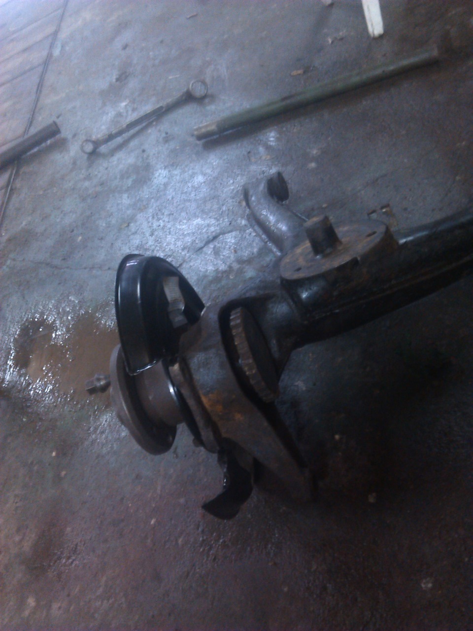 восстановление ручника, замена ступичного заднего подшипника, замена ...