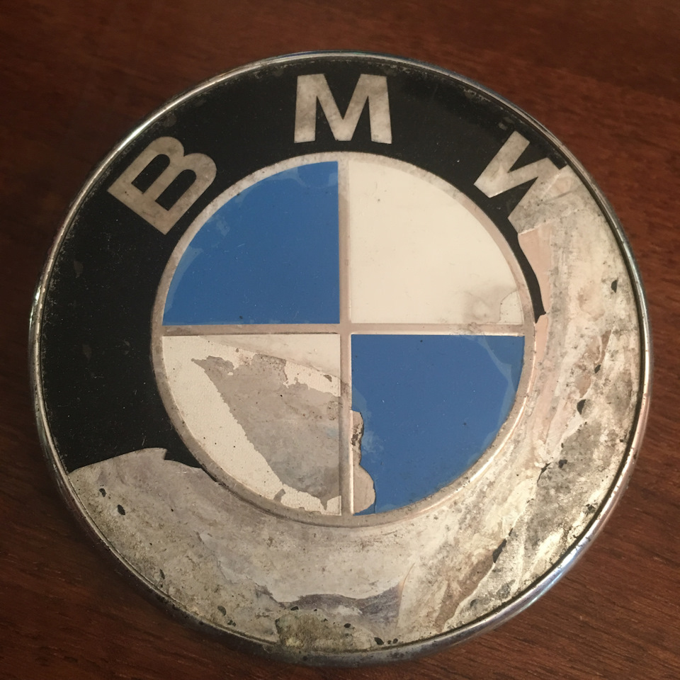 Замена значка BMW на багажнике — BMW 3 series Coupe (E46), 2,5 л, 2001 ...