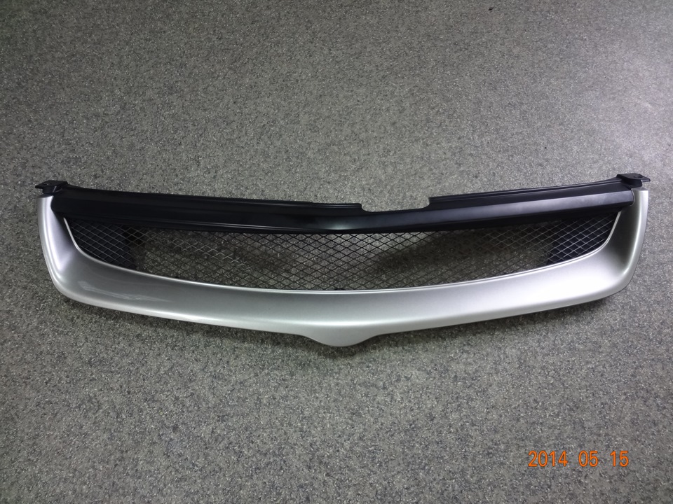 Продам решетку-сеточку Спасио — Toyota Corolla Spacio (E121), 1,5 л ...