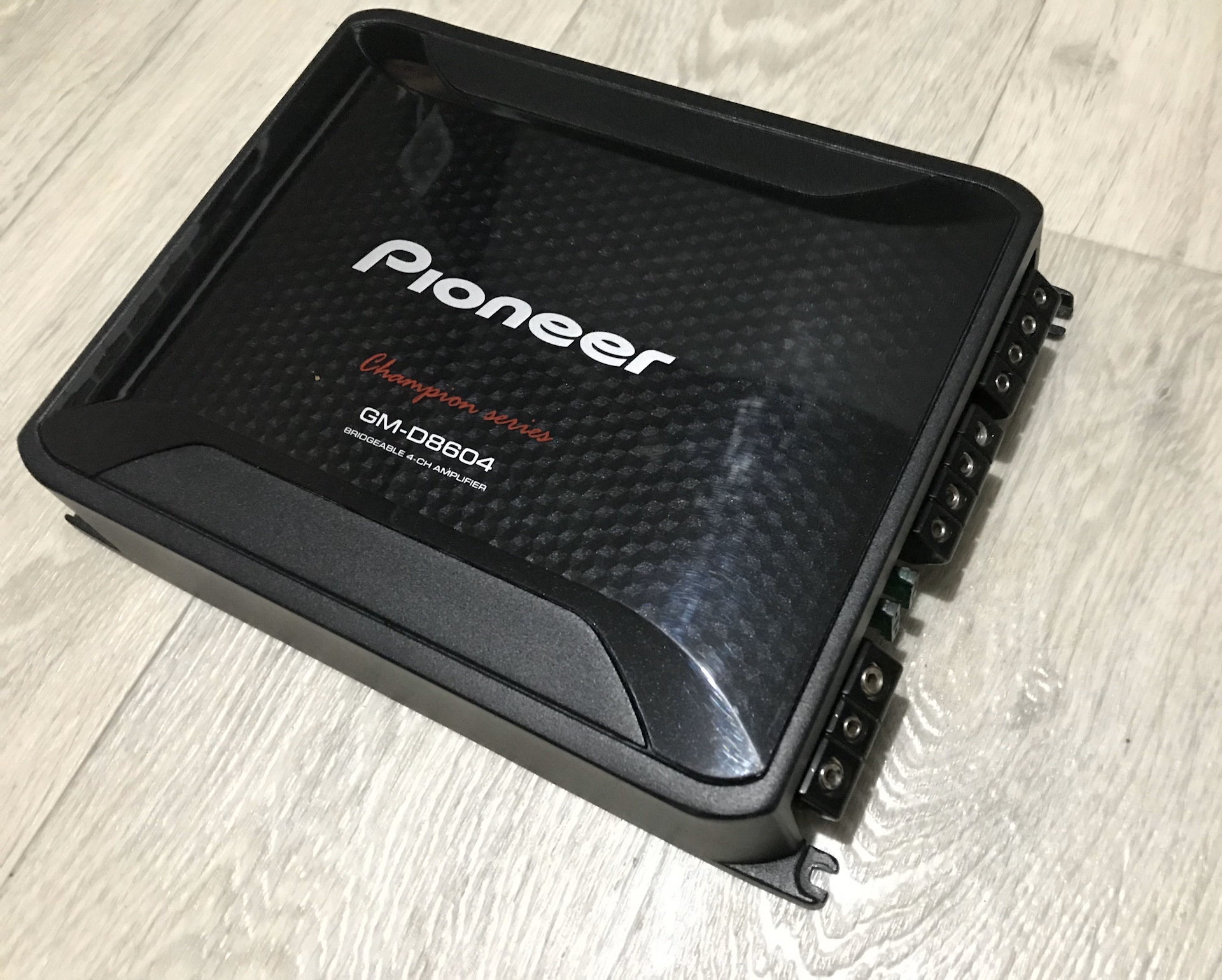 Усилитель pioneer. GM d8604. Pioneer d8604. Усилитель Пионер GM d8604. Автомобильный усилитель Pioneer GM-d8604.