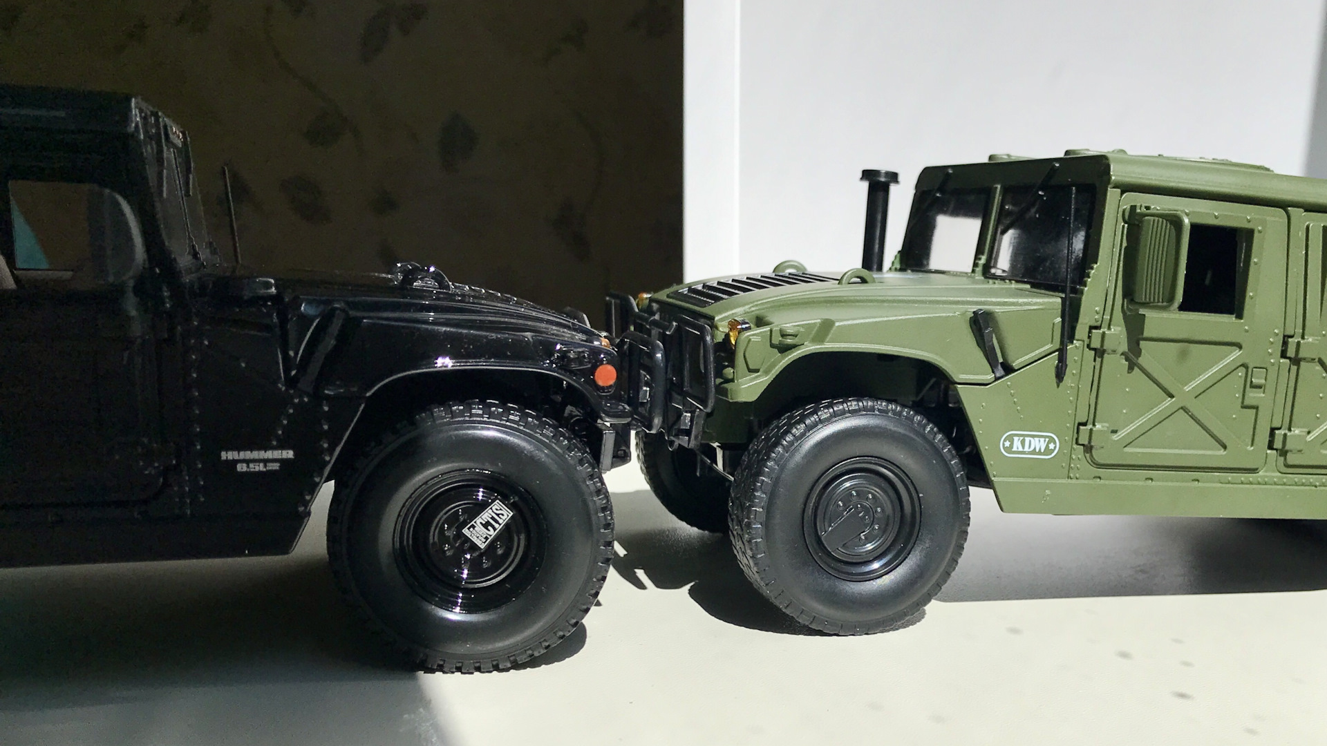 Обзор/сравнение Hummer H1 (Maisto) и Humvee (KDW) 1:18 — Сообщество  «Масштабные Модели» на DRIVE2