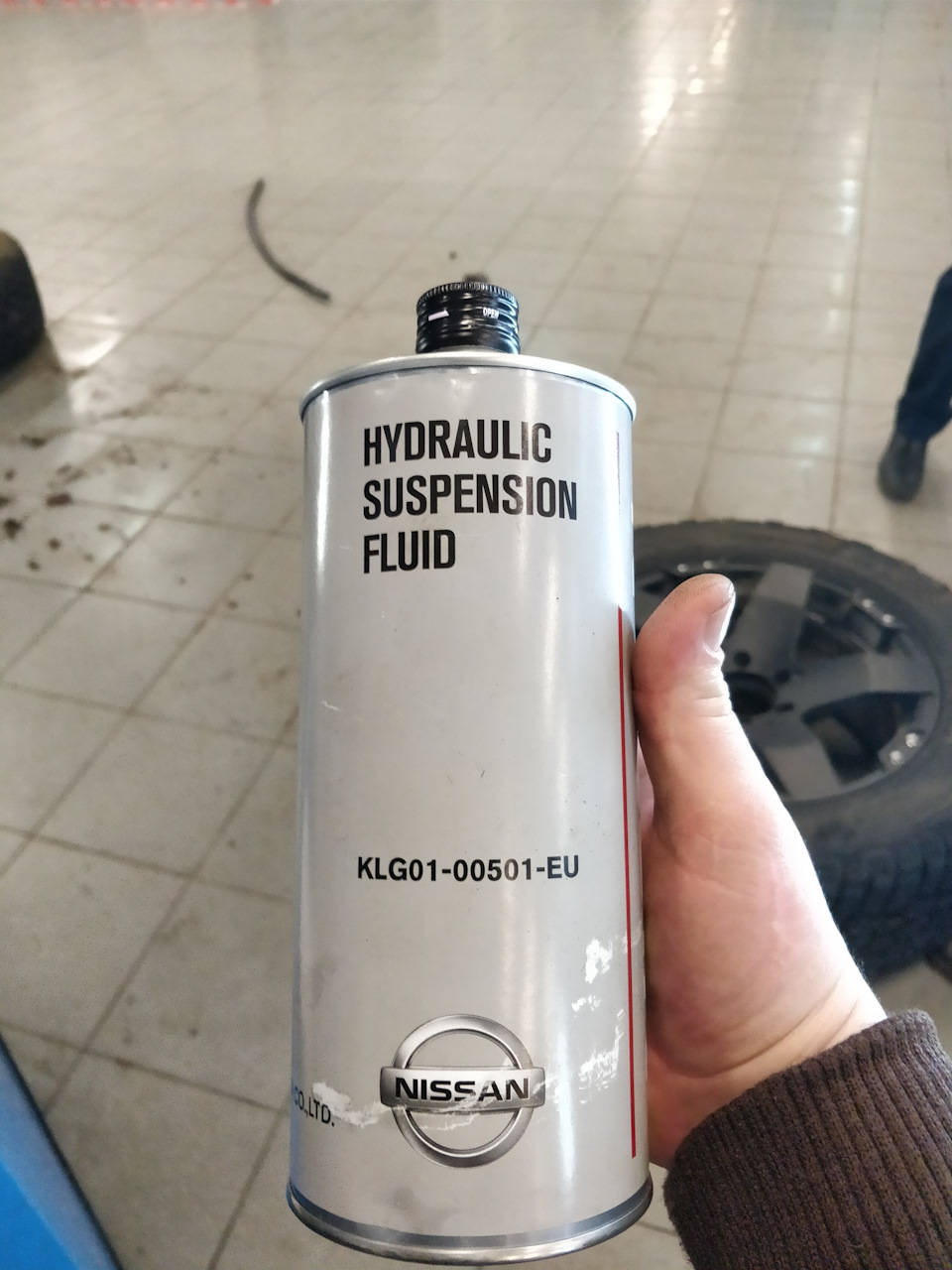 KLG0100501EU МАСЛО ГИДРОПОДВЕСКИ 1L / FLUID-ASSY SUSP NISSAN INFINITI ...