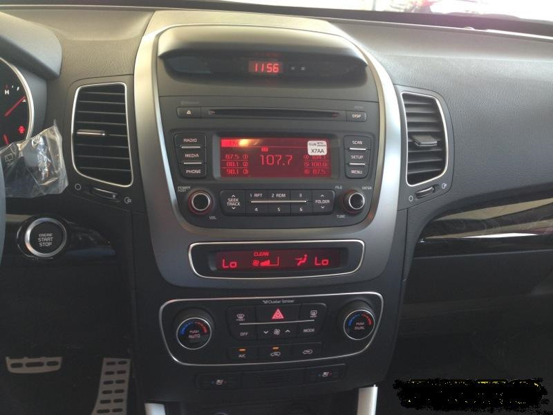 Kia sorento как снять магнитолу Планирую заменить головное устройство - KIA Sorento (2G), 2 л, 2013 года автозву
