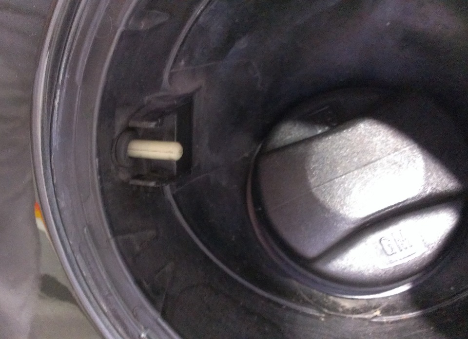 Крышка бензобака не открывается… плиз хелп — Saab 9-3 (2G), 2 л, 2004 ...