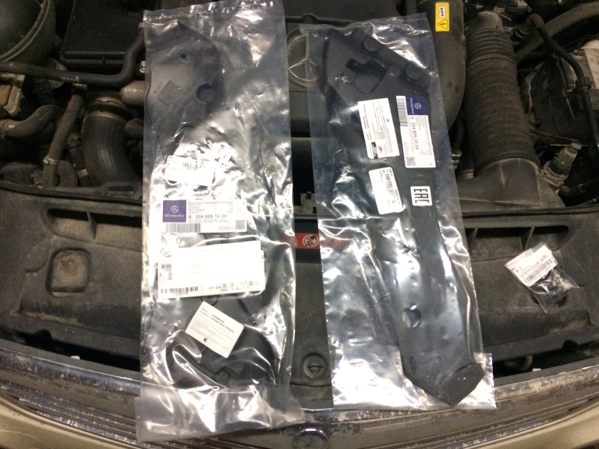 Накладки декоративные на фары — Mercedes-Benz C-Class (W204), 1,8 л ...